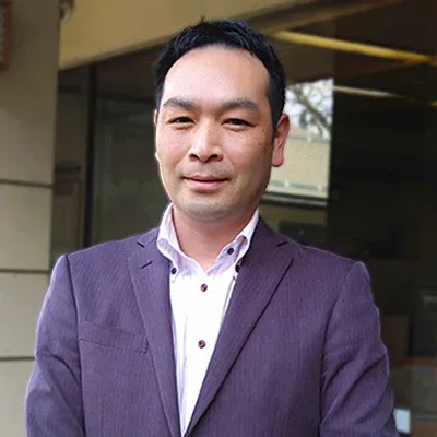 支配人 寺島 克弥